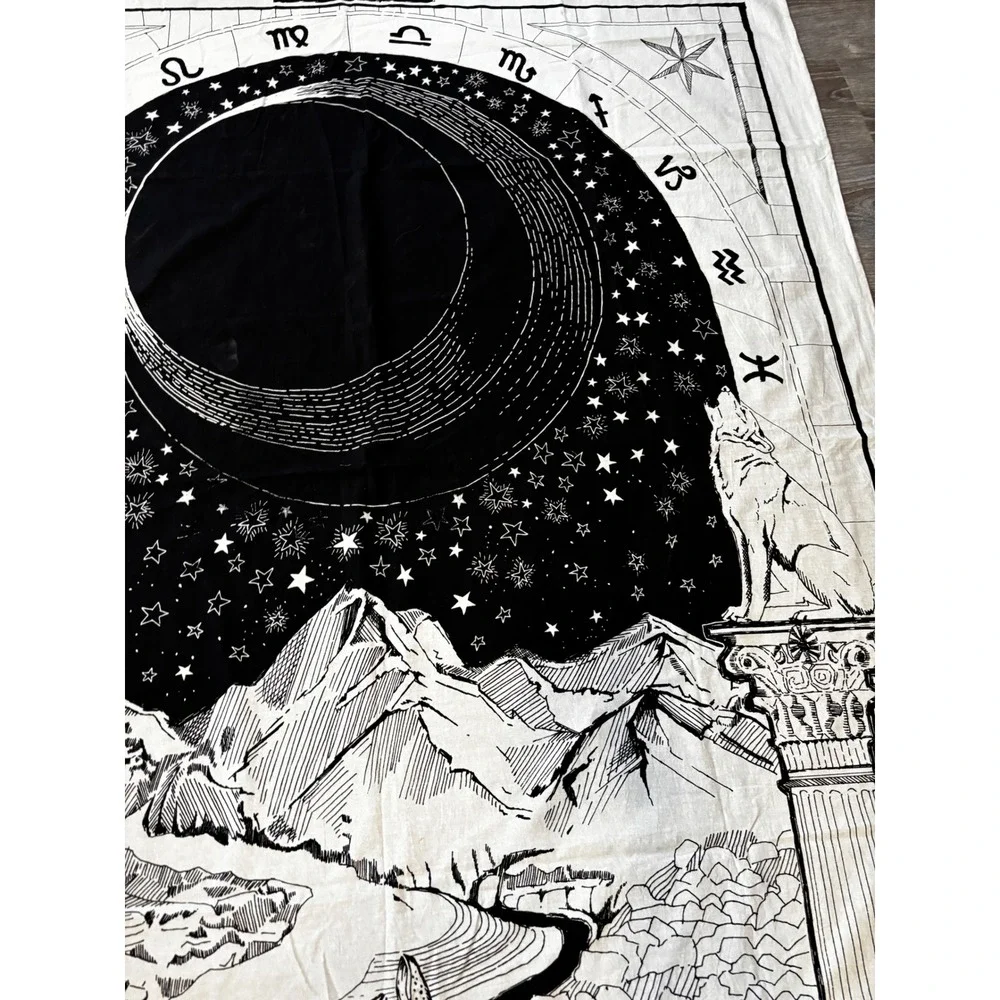 The Moon Tarot Card Tapestry Black White XVIII Wolf Zodiac Wall Hanging 74x57